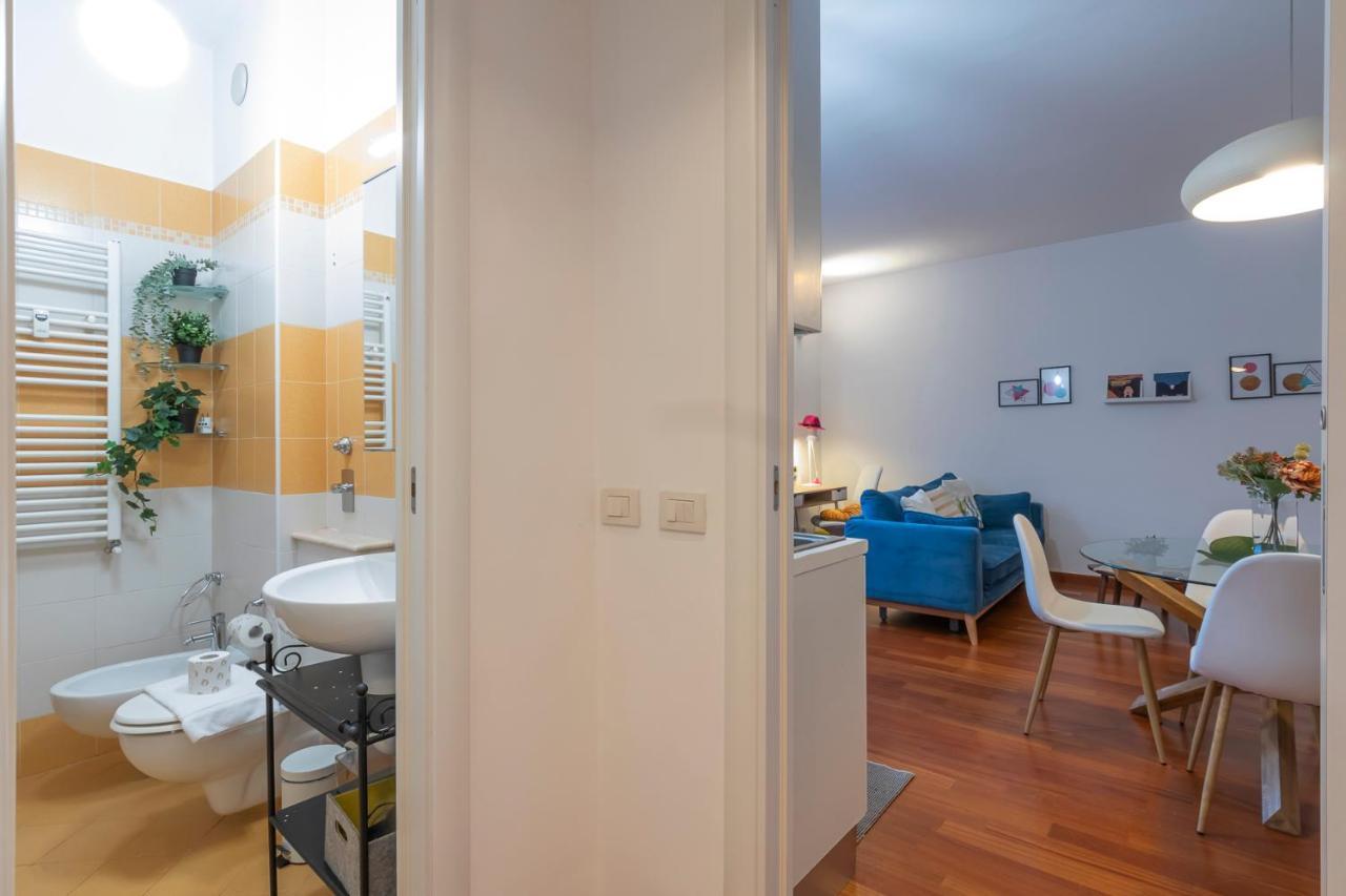 I Host Apartment - Cermenate 9 Milan Bagian luar foto